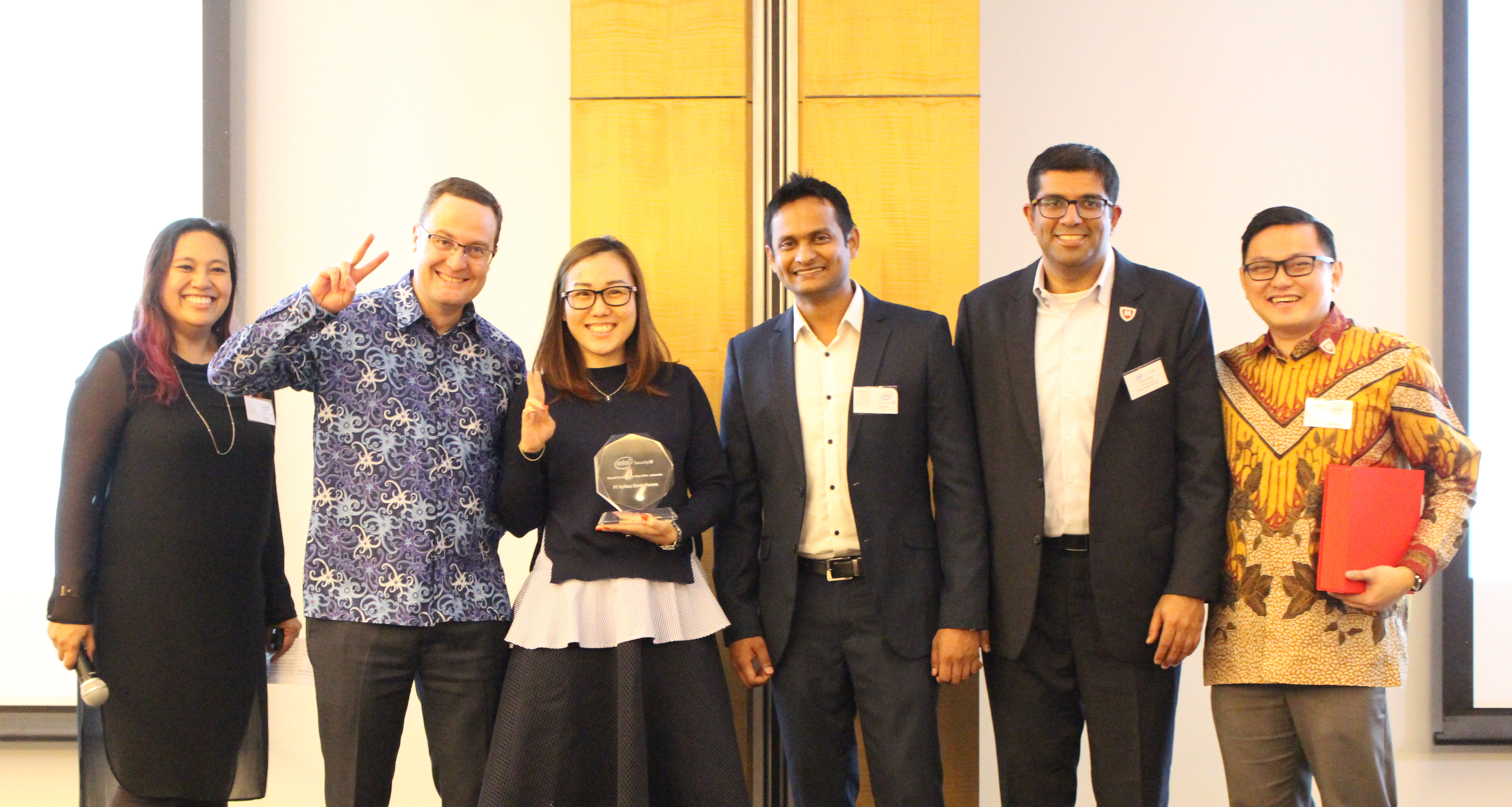 PT Aplikas Servis Pesona Kembali Raih Penghargaan di Intel Security Partner Innovation Forum, Indonesia